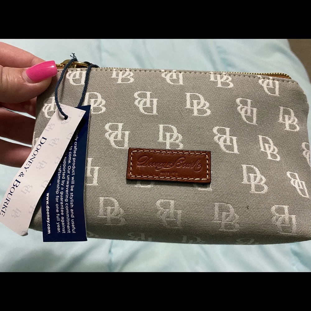 Brand new with tag D&B mini-bag or change purse